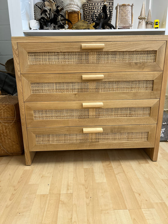 Cabinet 4 drawer